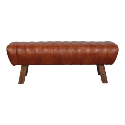 BRETAIN LEATHER BENCH Vintage style, made of tropical wood with seat upholstered in leather. Find it on MisterWils. 1