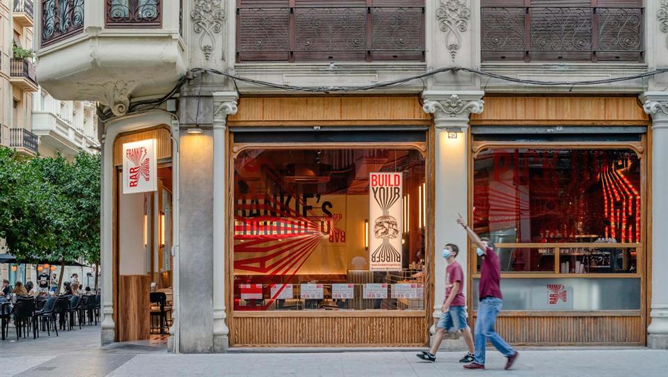 El restaurante Frankie's Burger Bar ha inaugurado en el centro de Valencia 1