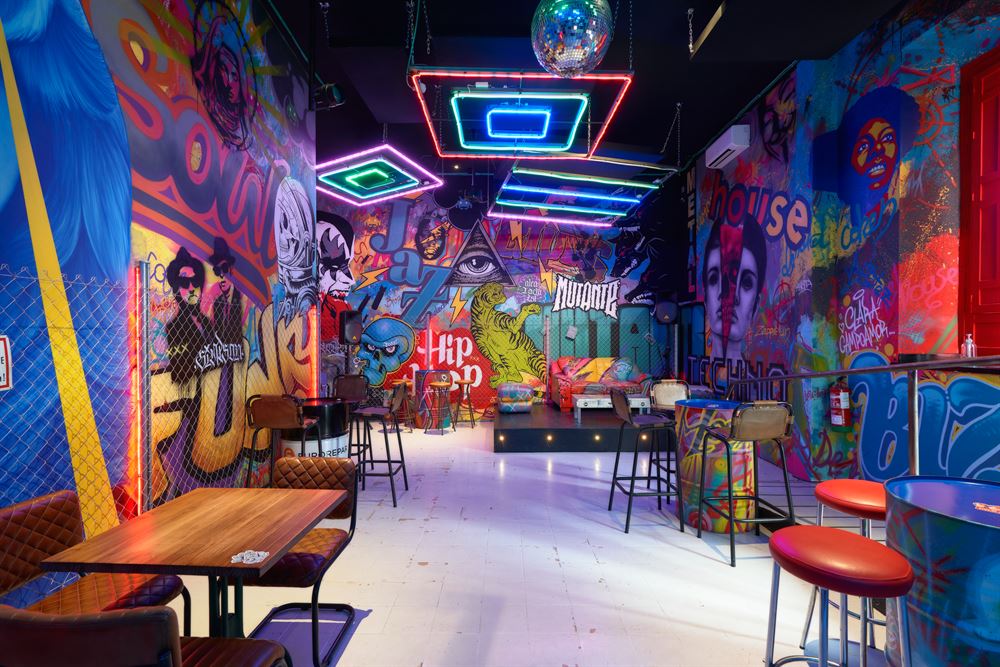 Bar Mutante, muta o muere! Un proyecto con sello de Marcos Muñoz en La Alameda de Hércules, Sevilla. 8