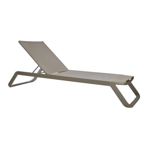 EZVILA LOUNGER for outdoors. Find it on MisterWils. More than 4000sqm of showroom and warehouse. 3
