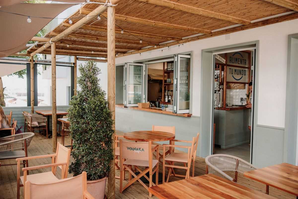 Wanaka Tarifa, un rincón healthy de estilo mediterráneo. terraza