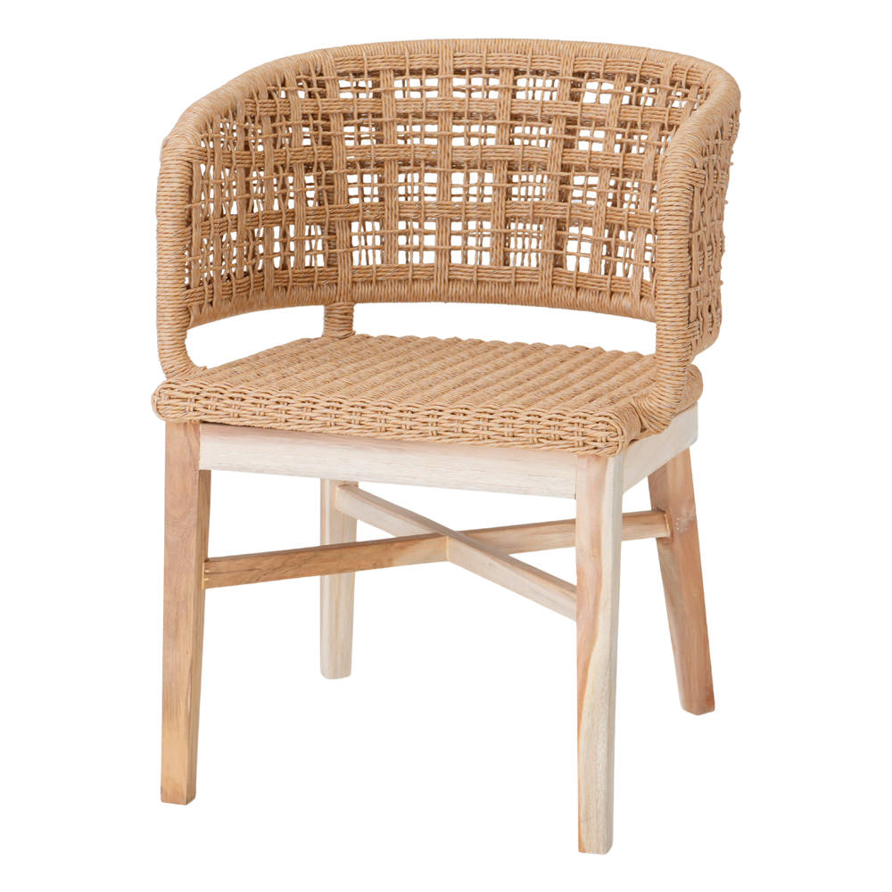 Silla de madera Wisla, estilo Mediterráneo.
Estructura fabricada en madera maciza de teka.
Asiento y respaldo en cuerda sintética trenzada.
Válida para exterior a cubierto.