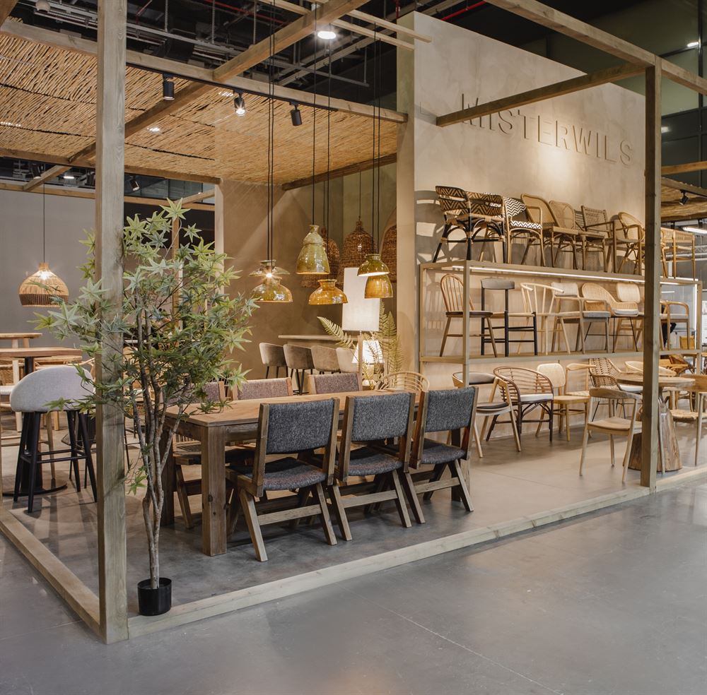 misterwils-sesion-foto-mesa-joquer-silla-tamul SILLA MADERA Y TAPIZADA TAMUL 5