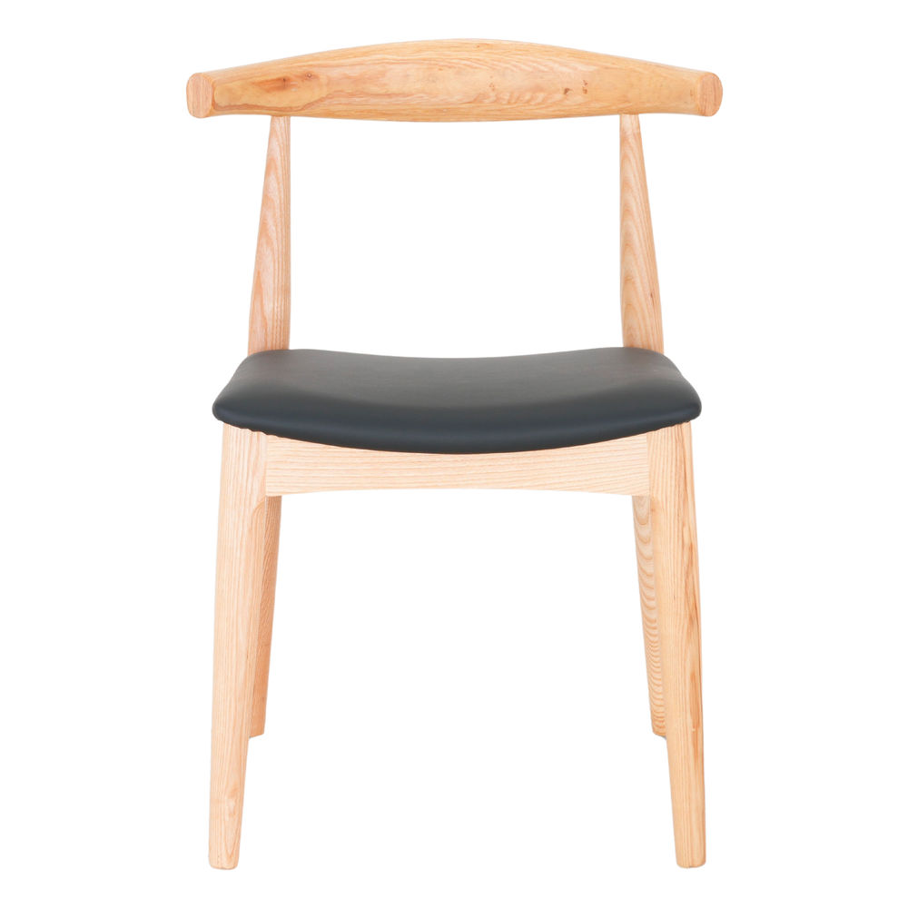 Silla de madera Estilena, de estilo Mid Century.
Silla inspirada en el diseño original de Hans J. Wegner.
Fabricada en madera maciza de fresno con acabado natural.
Asiento tapizado. frontal