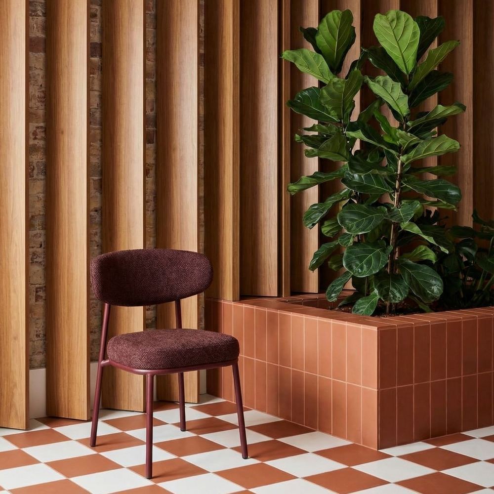 SILLA AZALEA Foto ambiente marzo 2026